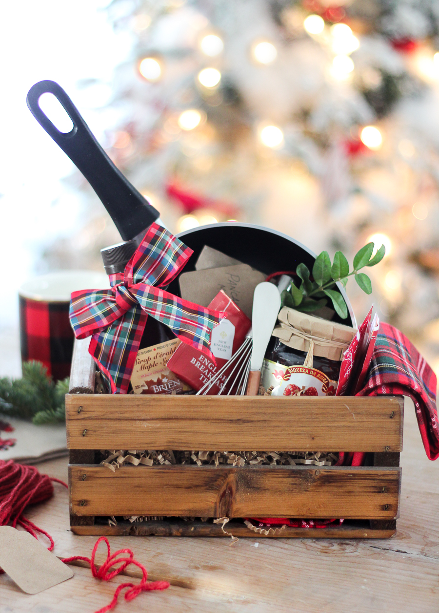 15+ Best Christmas Gift Basket & Door Drop Ideas