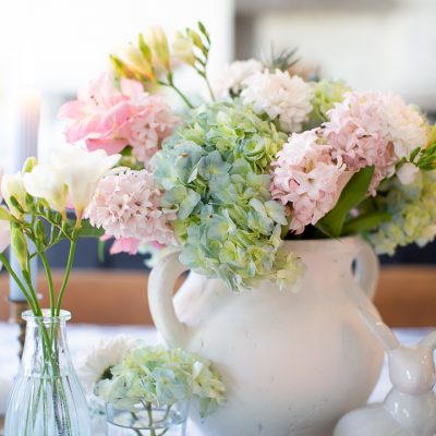 Pastel Easter Tablescape